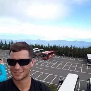 Meet your Posher, Adam